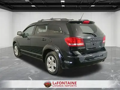 2014 Dodge Journey SE Plus photo 3