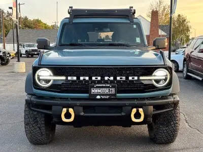 2022 Ford Bronco Wildtrak 4WD photo 2