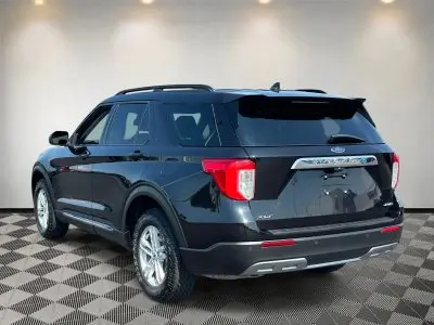 2022 Ford Explorer XLT 4WD photo 5