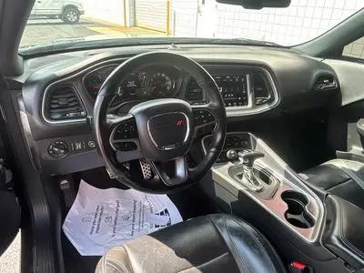 2019 Dodge Challenger SXT Auto Plus photo 2