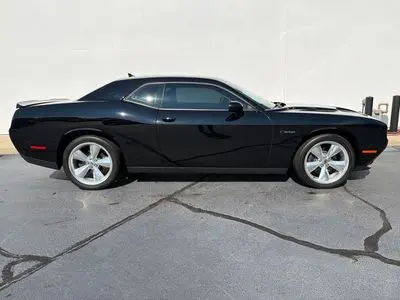 2018 Dodge Challenger R/T Plus photo 3
