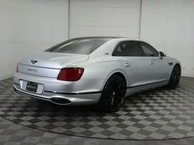 2025 Bentley Flying Spur undefined photo 5