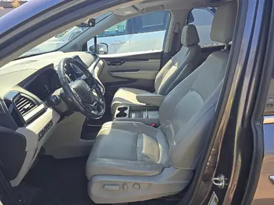 2019 Honda Odyssey Elite photo 4