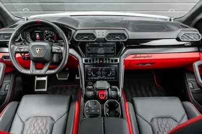 2023 Lamborghini Urus 4.0 V8 S photo 4