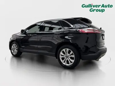 2022 Ford Edge Titanium AWD photo 4