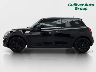2019 MINI Cooper Cooper S Classic photo 3