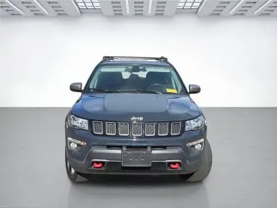 2017 Jeep Compass Trailhawk 4WD photo 2