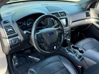 2017 Ford Explorer Limited 4WD photo 3