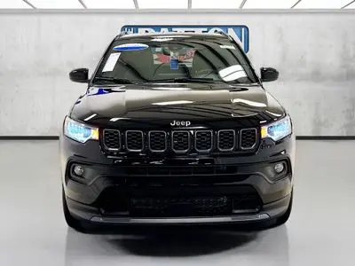 2026 Jeep Compass Altitude 4X4 photo 2
