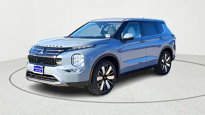 2026 Mitsubishi Outlander SE FWD photo 3