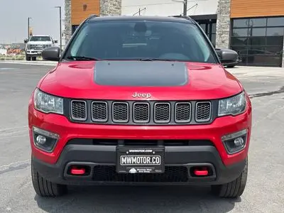 2019 Jeep Compass Trailhawk 4X4 photo 2