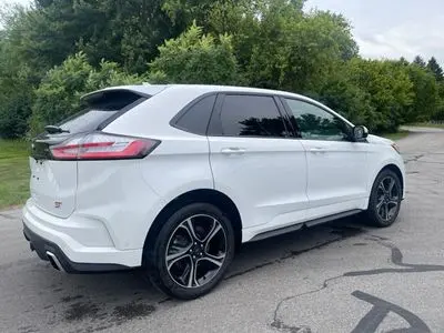 2020 Ford Edge ST AWD photo 3