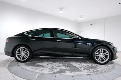 2013 Tesla Model S 40 kWh photo 5