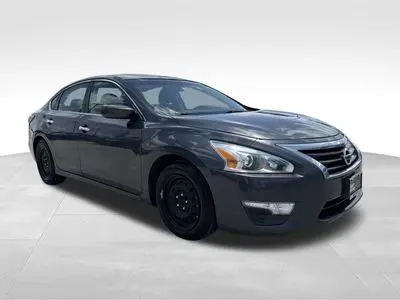 2013 Nissan Altima 2.5 S CVT photo 3