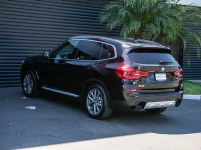 2019 BMW X3 sDrive30i photo 2