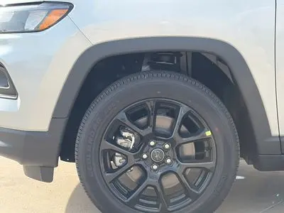 2026 Jeep Compass Altitude 4X4 photo 5