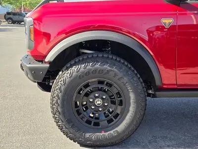 2026 Ford Bronco Badlands 4x4 photo 5