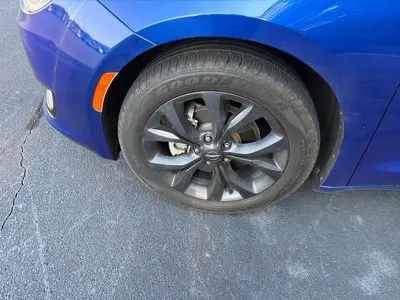 2019 Chrysler Pacifica Touring L Plus photo 4