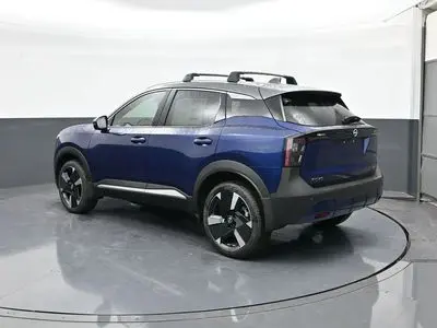 2025 Nissan Kicks 2.0 SR photo 5