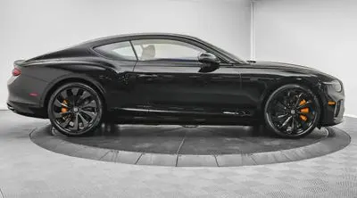 2025 Bentley Continental GT Black Edition photo 5