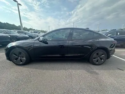 2023 Tesla Model 3 Base photo 4
