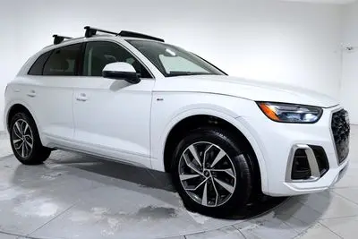 2024 Audi Q5 45 Premium Plus photo 4