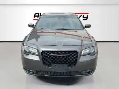 2023 Chrysler 300 S photo 2