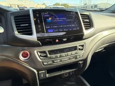 2019 Honda Ridgeline RTL T photo 5