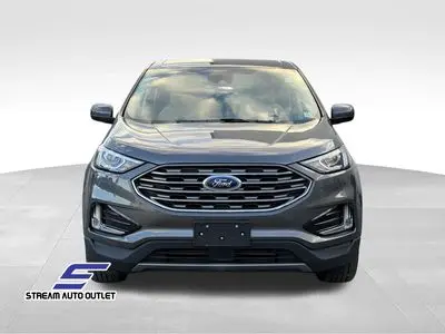 2022 Ford Edge SEL AWD photo 2