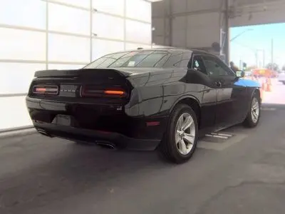 2023 Dodge Challenger SXT Auto photo 4