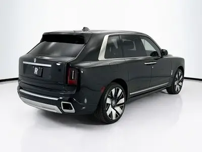 2027 Rolls-Royce Cullinan Base photo 5