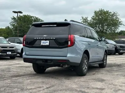 2027 Ford Expedition Active 4x4 photo 3