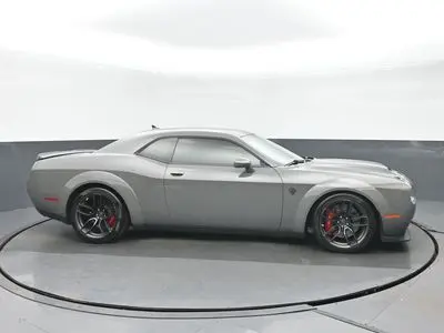 2019 Dodge Challenger SRT Hellcat photo 2