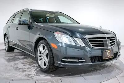 2011 Mercedes-Benz E-Class E350 4MATIC photo 3