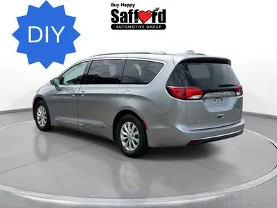 2018 Chrysler Pacifica Touring L Plus photo 5