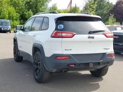 2016 Jeep Cherokee Trailhawk 4x4 photo 3