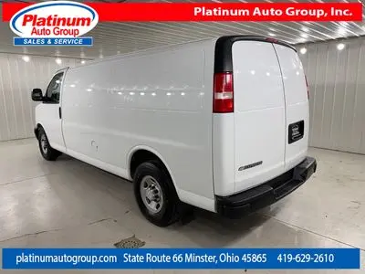 2018 Chevrolet Express 3500 Extended Work Van photo 3