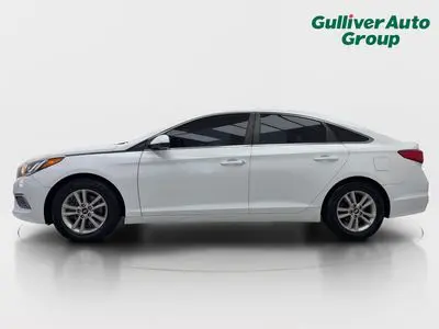 2017 Hyundai Sonata SE photo 4