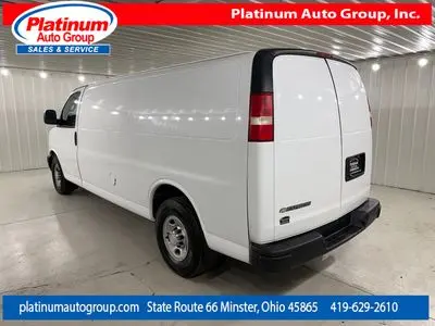 2018 Chevrolet Express 3500 Extended Work Van photo 3