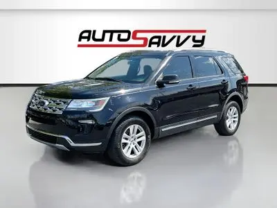 2019 Ford Explorer XLT 4WD photo 3