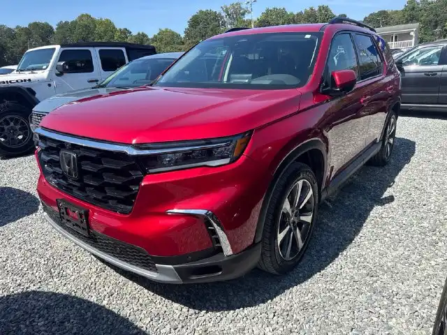 2023 Honda Pilot Elite AWD's photo