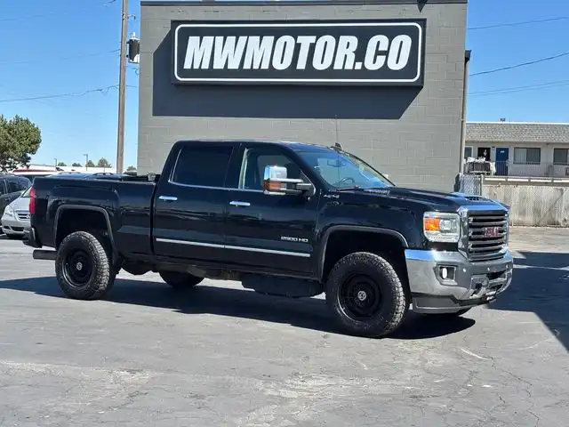2018 GMC Sierra SLT 4WD Crew Cab Standard Box's photo