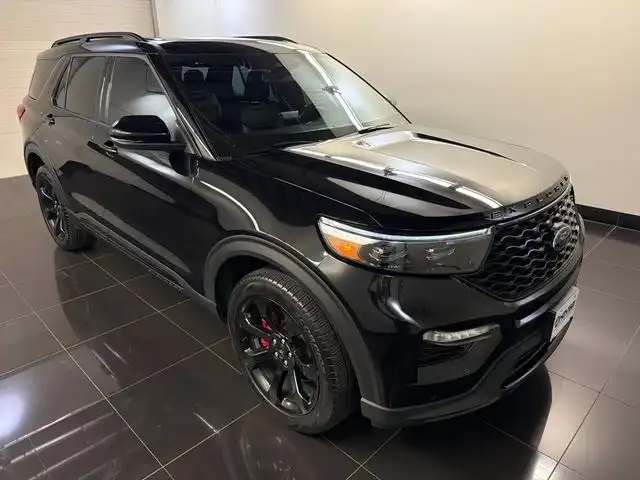 2024 Ford Explorer ST 4WD's photo
