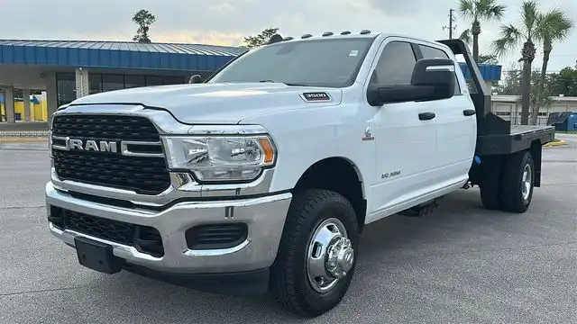 2024 RAM 3500 SLT 4X4 Crew Cab's photo