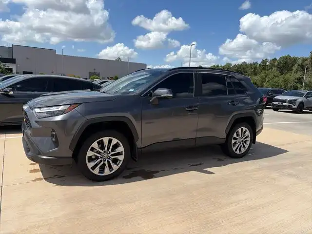 2024 Toyota RAV4 XLE Premium FWD's photo