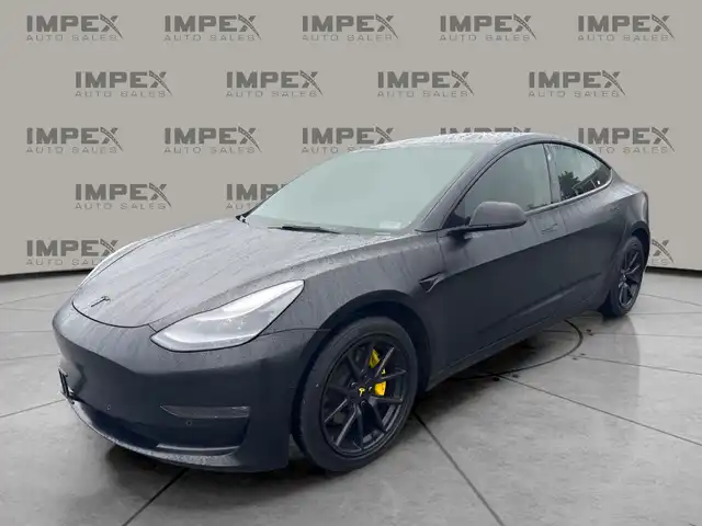 2022 Tesla Model 3 Long Range Dual Motor All-Wheel Drive's photo