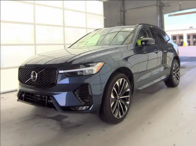 2026 Volvo XC60 B5 Ultra Dark AWD's photo