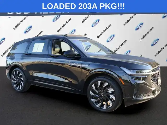 2024 Lincoln Nautilus Reserve AWD's photo