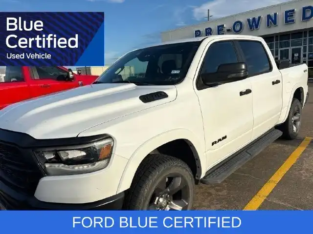 2023 RAM 1500 Big Horn/Lone Star 4WD Crew Cab 5'7's photo