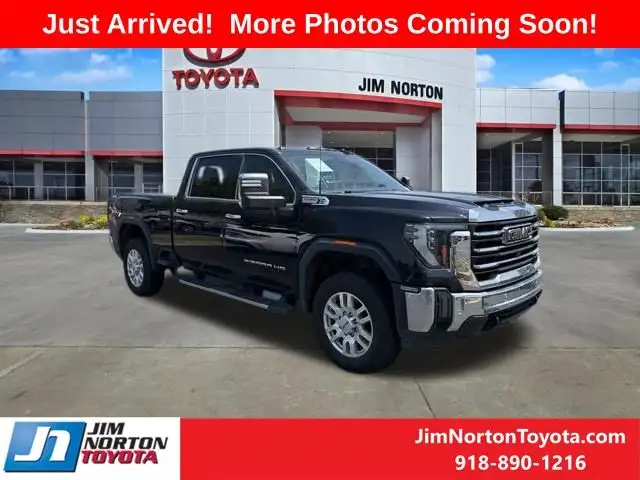 2024 GMC Sierra 4WD Crew Cab Standard Box SLT's photo